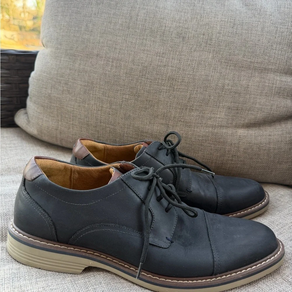 Florshiem Norwalk Cap Toe Oxfords Men's Black Leather Shoes Size 10
